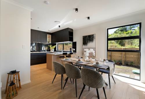 Karaka, Modern Comfort, Prime Location – Must Be Sold!, Property ID: 912283 | Barfoot & Thompson