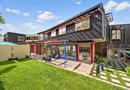 West Harbour, A Rare Bossley Creation, Property ID: 923245 | Barfoot & Thompson