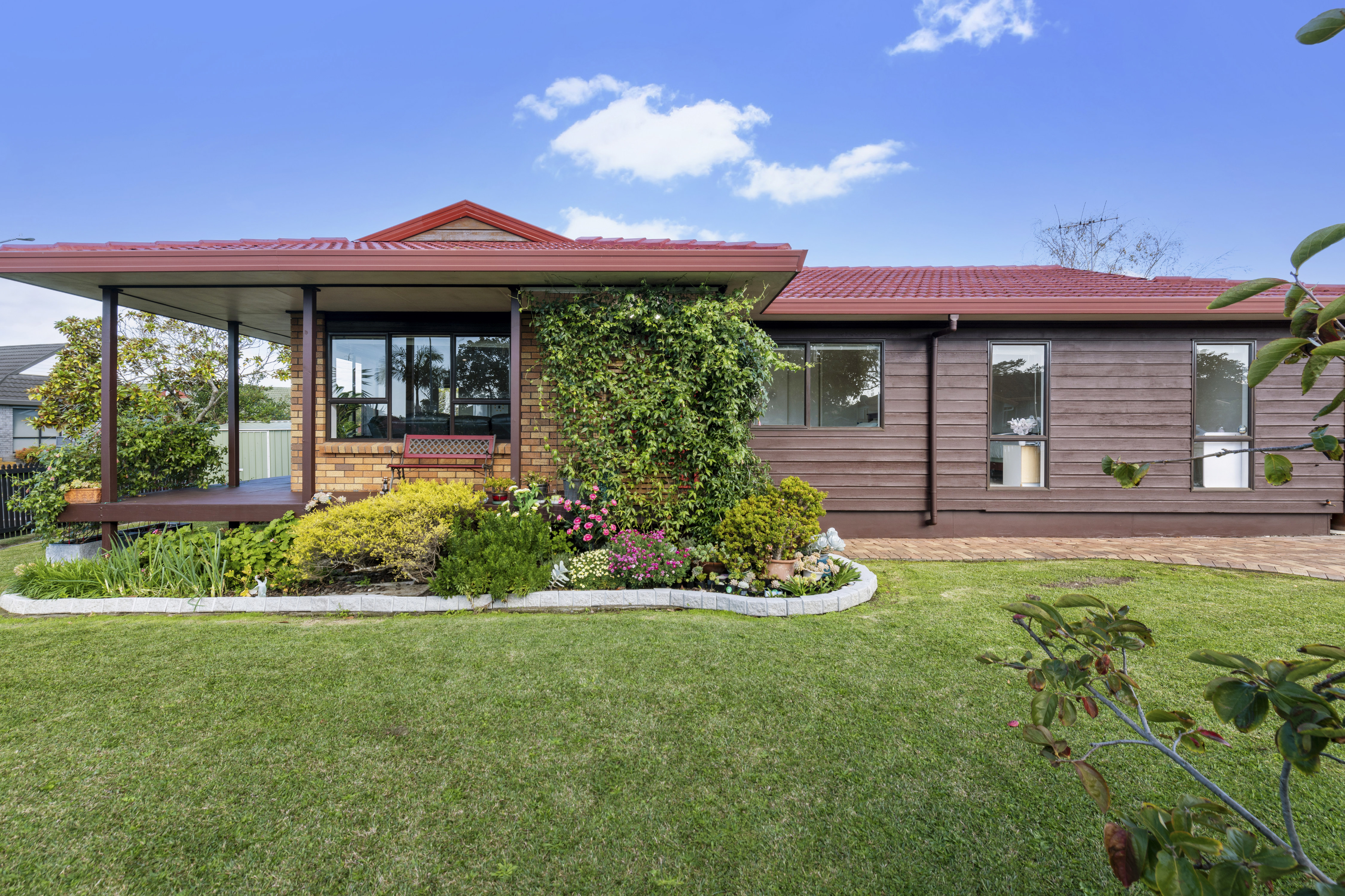 Sold 1/5 Kenwick Place, Burswood Aug 2025 | Barfoot & Thompson