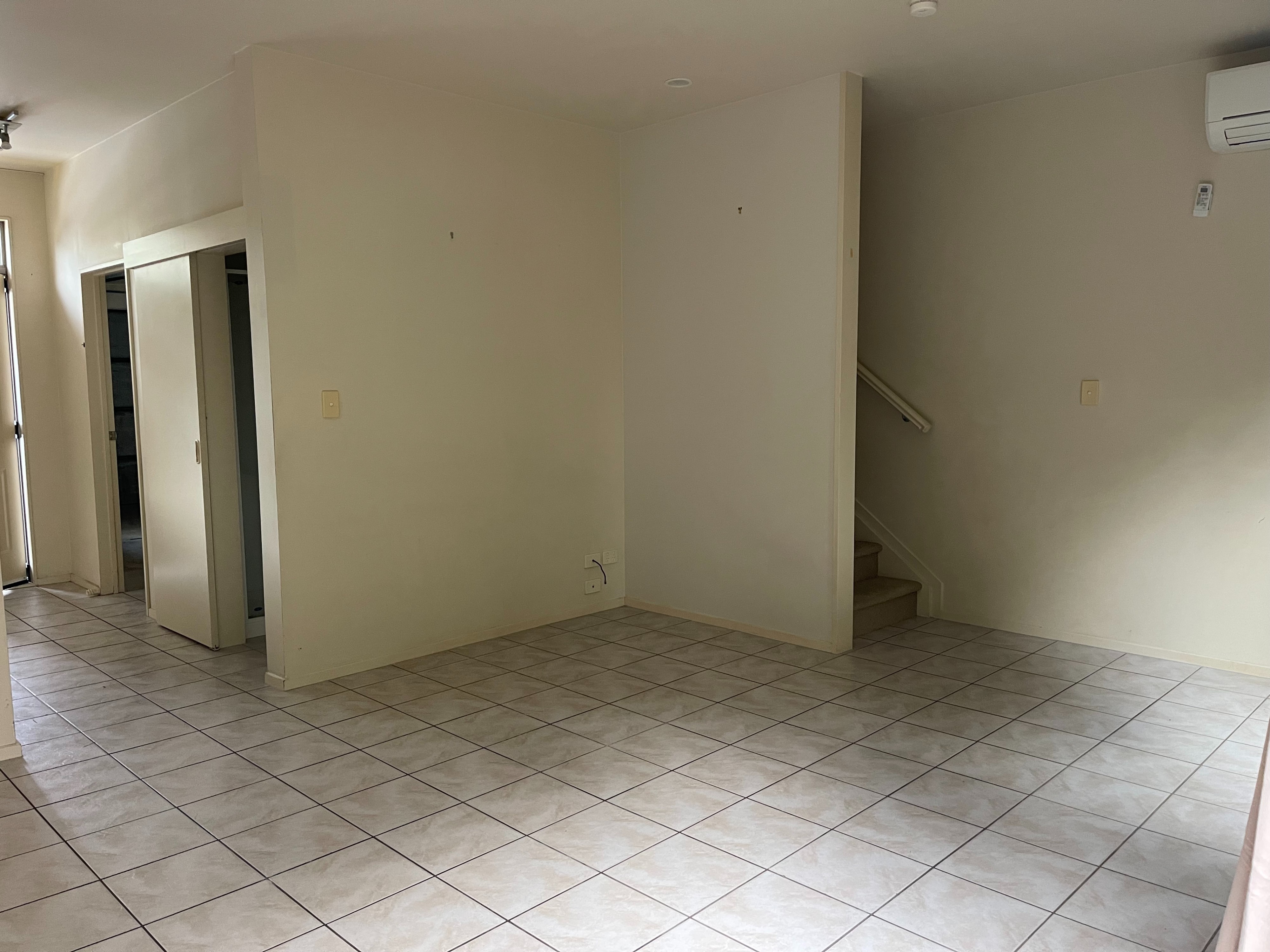 Trendy Town House 4