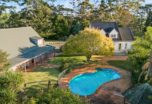 Waimauku, Endless Opportunities Await, Property ID: 912591 | Barfoot & Thompson