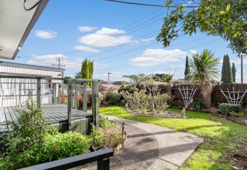 Henderson, Stepping Stone, Property ID: 913268 | Barfoot & Thompson