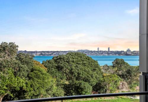 Takapuna, Modern Luxury with Breathtaking Views, Property ID: 913330 | Barfoot & Thompson