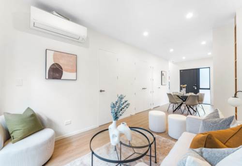 Henderson, Smart, Stylish & Central!, Property ID: 913887 | Barfoot & Thompson