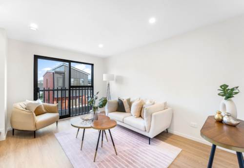 Henderson, Smart, Stylish & Central!, Property ID: 913887 | Barfoot & Thompson