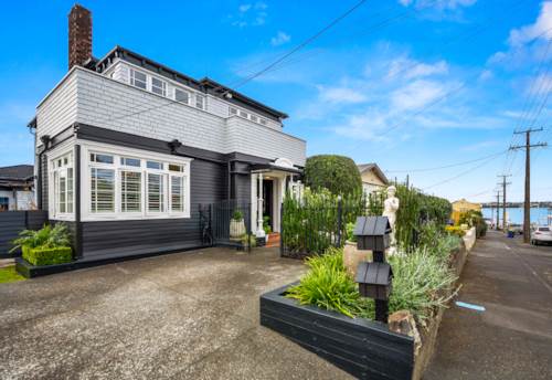 Devonport, Home By The Sea, Property ID: 914343 | Barfoot & Thompson