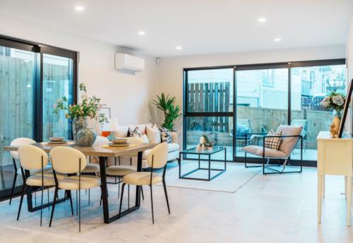 Henderson, Standalone/Garage+  Extra Parking, Property ID: 914818 | Barfoot & Thompson