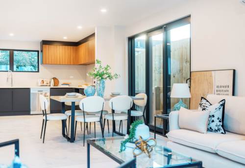 Henderson, Standalone/Garage+  Extra Parking, Property ID: 914502 | Barfoot & Thompson