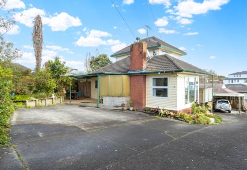 Blockhouse Bay, Fabulous Family Living, Property ID: 913259 | Barfoot & Thompson