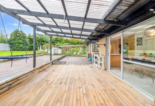 Whitford, Don't Miss This Opportunity in Whitford!, Property ID: 914417 | Barfoot & Thompson