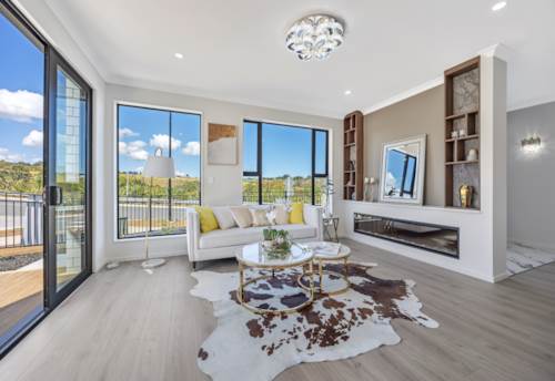 Flat Bush, New corner 8 bedroom on highest point, Opp Reserve, Property ID: 914826 | Barfoot & Thompson