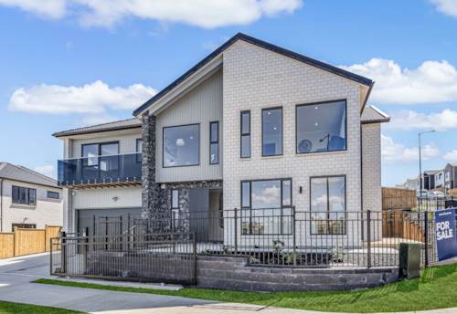 Flat Bush, New corner 8 bedroom on highest point, Opp Reserve, Property ID: 914826 | Barfoot & Thompson