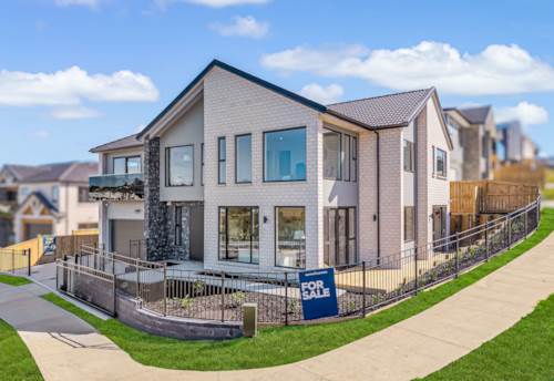 Flat Bush, New corner 8 bedroom on highest point, Opp Reserve, Property ID: 914826 | Barfoot & Thompson