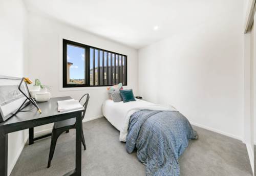 Mangere Bridge, Exceptional Living in Mangere Bridge!, Property ID: 914065 | Barfoot & Thompson