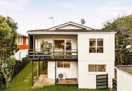 Forrest Hill, Spacious Westlake Family Oasis with Pool, Property ID: 915860 | Barfoot & Thompson