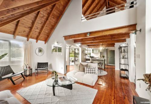 Ellerslie, Sunshine and space, Property ID: 914798 | Barfoot & Thompson