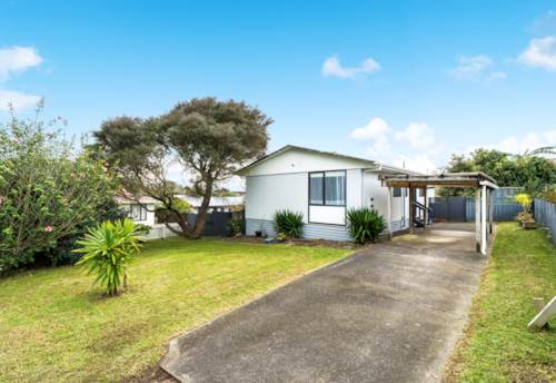 Henderson, Idyllic Family Home or Smart Investment, Property ID: 915856 | Barfoot & Thompson