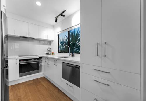 Mt Wellington, Affordable and Beautiful Standalone Home, Property ID: 915670 | Barfoot & Thompson