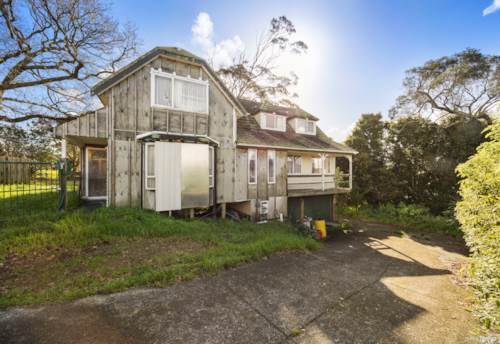 Massey, URGENT SALE – 5-Bedroom Opportunity, Property ID: 916474 | Barfoot & Thompson