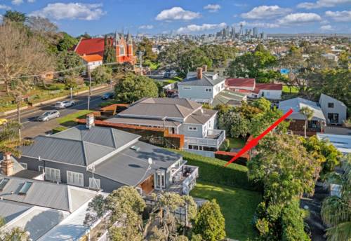 Devonport, VENDOR MOVES ON WITH NEW PROJECT..., Property ID: 916373 | Barfoot & Thompson