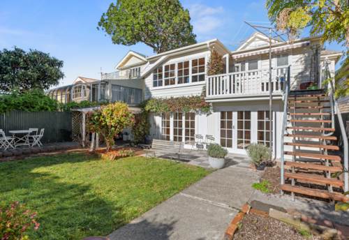 Devonport, Harbourfront Charm with Breathtaking Views, Property ID: 916875 | Barfoot & Thompson