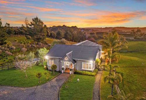 Coatesville, Character Home & Lifestyle Dream on 2 Hectares, Property ID: 917226 | Barfoot & Thompson