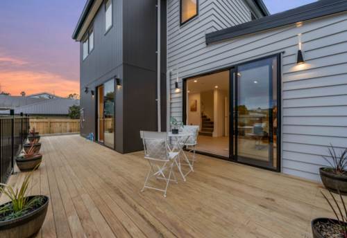 Mt Wellington, Brand New Freehold Duplex Townhouse, Property ID: 917626 | Barfoot & Thompson