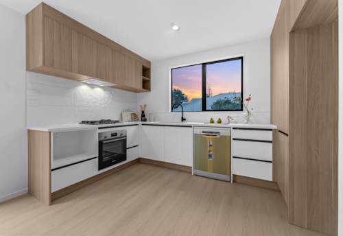 Mt Wellington, Brand New Freehold Duplex Townhouse, Property ID: 917626 | Barfoot & Thompson