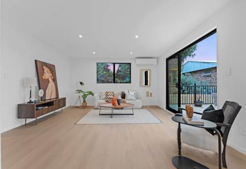Mt Wellington, Brand New Freehold Duplex Townhouse, Property ID: 917626 | Barfoot & Thompson