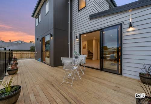 Mt Wellington, Brand New Freehold Duplex Semi-detached Townhouse, Property ID: 917623 | Barfoot & Thompson