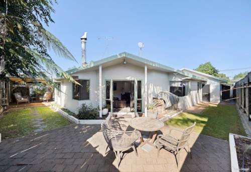 Mt Wellington, Priced for Action, Owner Moving Overseas, Property ID: 917381 | Barfoot & Thompson