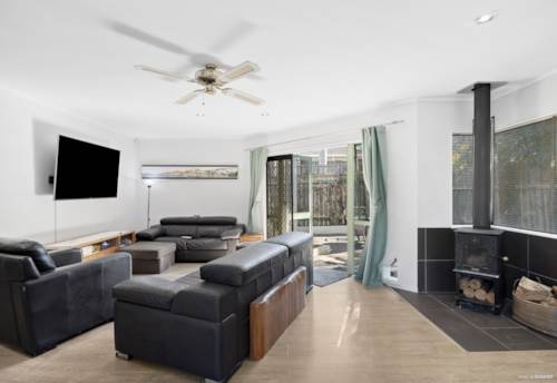 Mt Wellington, Priced for Action, Owner Moving Overseas, Property ID: 917381 | Barfoot & Thompson