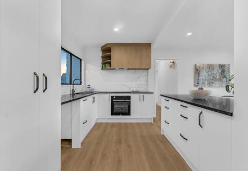 Henderson, 600sqm Freehold, Renovated with Income Potential, Property ID: 918251 | Barfoot & Thompson