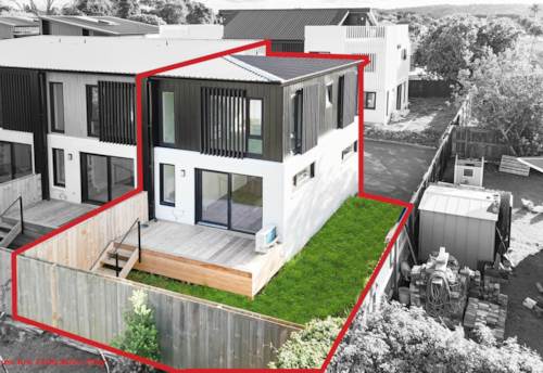 Mangere Bridge, Act Now, Property ID: 918273 | Barfoot & Thompson