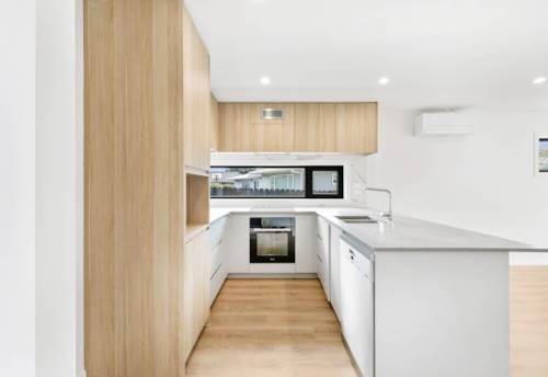 Mangere Bridge, Act Now, Property ID: 918273 | Barfoot & Thompson