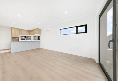 Mangere Bridge, Must Be Sold, Property ID: 918271 | Barfoot & Thompson