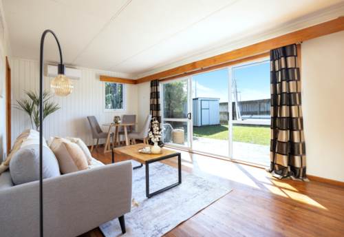 Henderson, Charming Freehold Entry - 385m2, Property ID: 916968 | Barfoot & Thompson