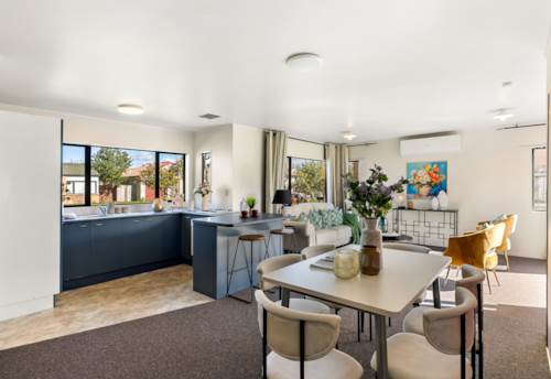 Henderson, BRICK & TILE, FREE STANDING!, Property ID: 918365 | Barfoot & Thompson