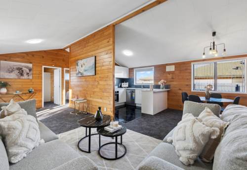 Takanini, Dreaming of Takanini? Start at 40 Airfield Road., Property ID: 918275 | Barfoot & Thompson