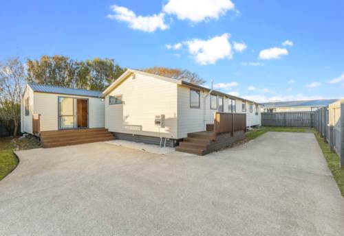 Takanini, Dreaming of Takanini? Start at 40 Airfield Road., Property ID: 918275 | Barfoot & Thompson