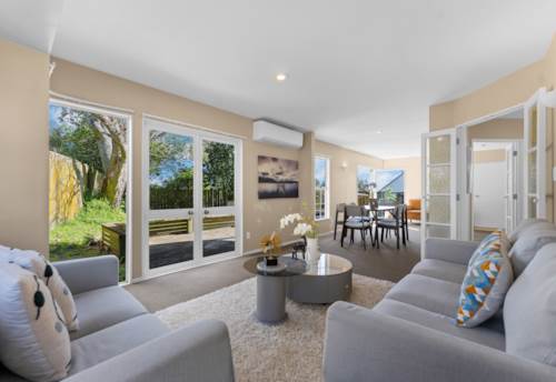 Somerville, VENDOR MEETING THE MARKET !, Property ID: 918566 | Barfoot & Thompson