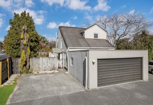 Somerville, VENDOR MEETING THE MARKET !, Property ID: 918566 | Barfoot & Thompson