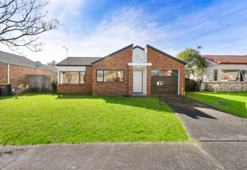 Henderson, BRICK & TILE, FREE STANDING!, Property ID: 918365 | Barfoot & Thompson