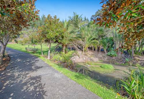 Helensville, Welcome Home, Property ID: 918596 | Barfoot & Thompson
