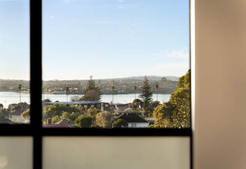 Pt England, Affordable Luxury With Views!, Property ID: 918945 | Barfoot & Thompson