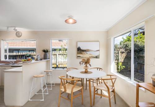 Ellerslie, DECEASED ESTATE - DO UP!, Property ID: 917578 | Barfoot & Thompson