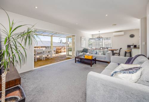 Howick, Howick Village Lifestyle-Spacious Low Maintenance , Property ID: 918855 | Barfoot & Thompson