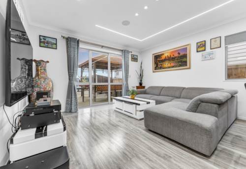 Flat Bush, Dream home awaits!, Property ID: 918459 | Barfoot & Thompson