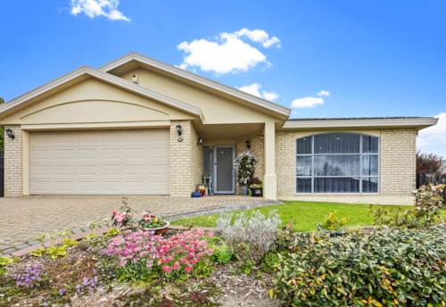 Henderson, COMFORT, CONVENIENCE & STYLE IN ONE PACKAGE, Property ID: 918980 | Barfoot & Thompson