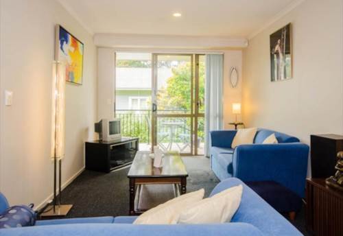 Henderson, Walk to Everything! Vendor Motivated!, Property ID: 918798 | Barfoot & Thompson